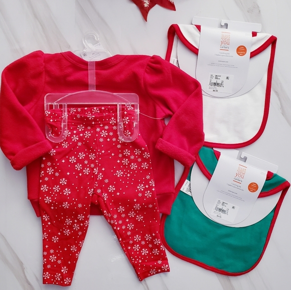 Carter's Baby Lot Outfit and Bibs Sz. 6 Months - Picture 2 of 12